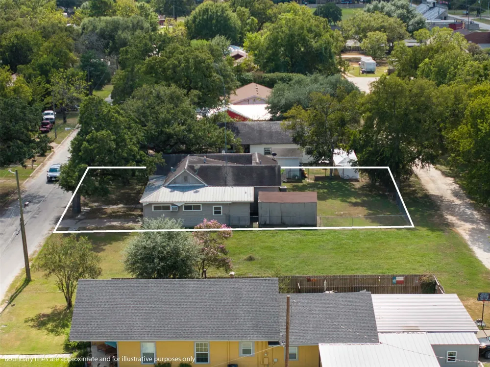 488 Seventh St Somerville, TX 77879