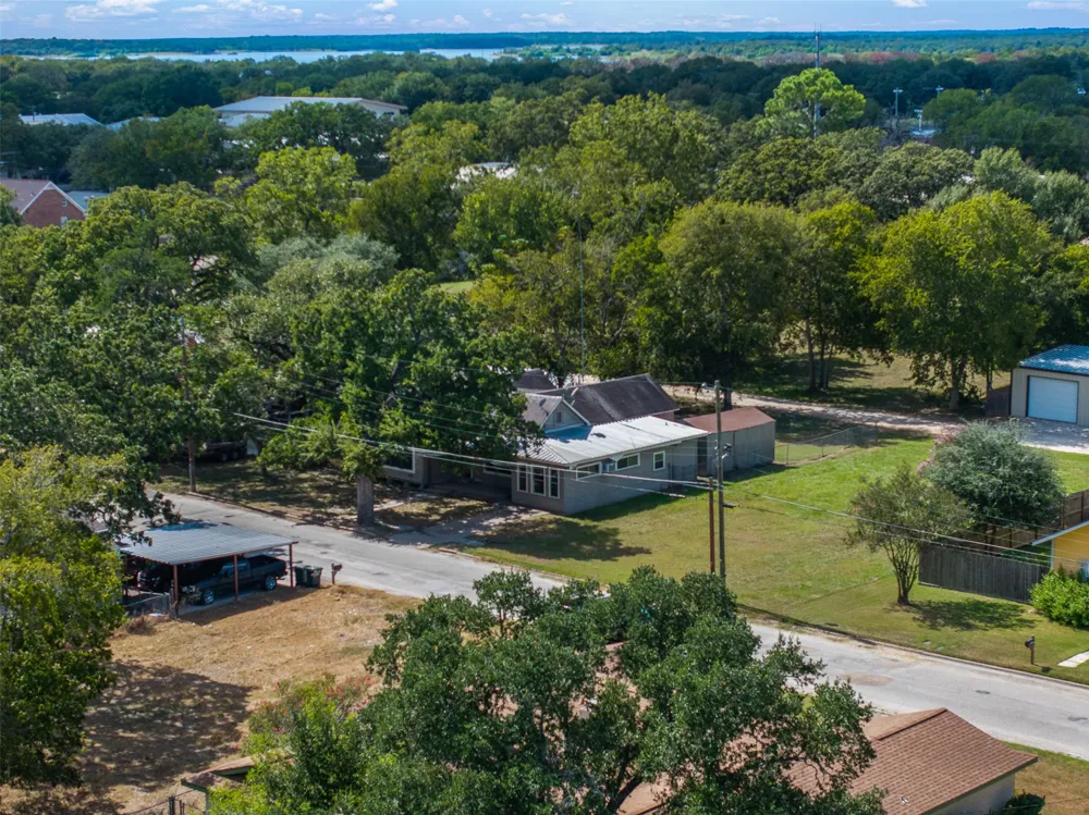 488 Seventh St Somerville, TX 77879