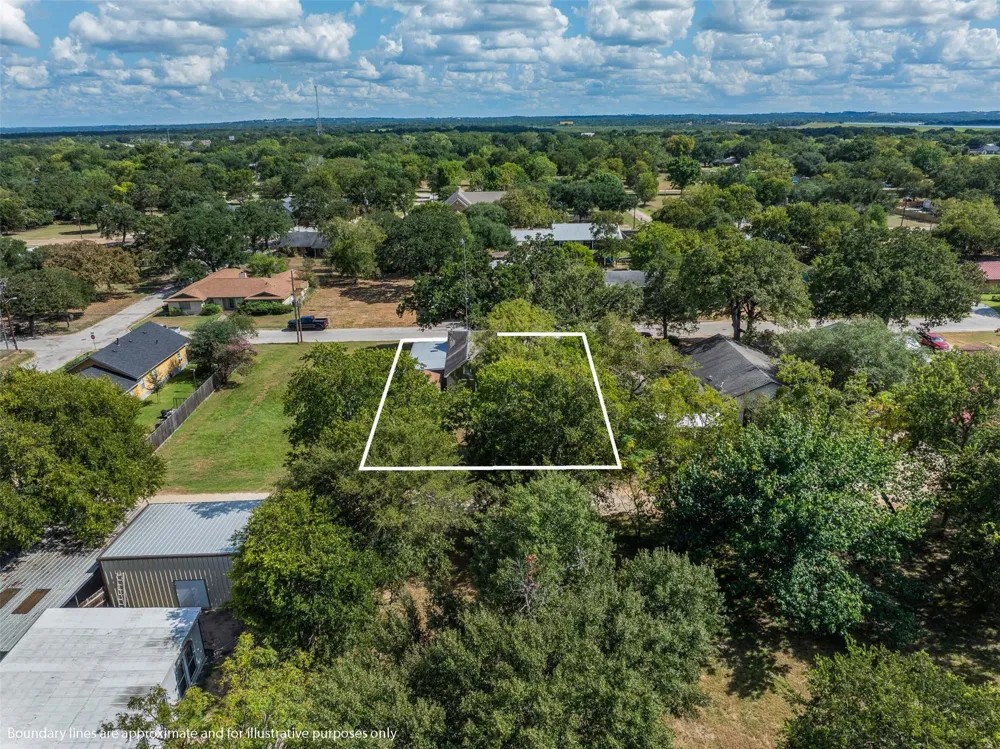 488 Seventh St Somerville, TX 77879