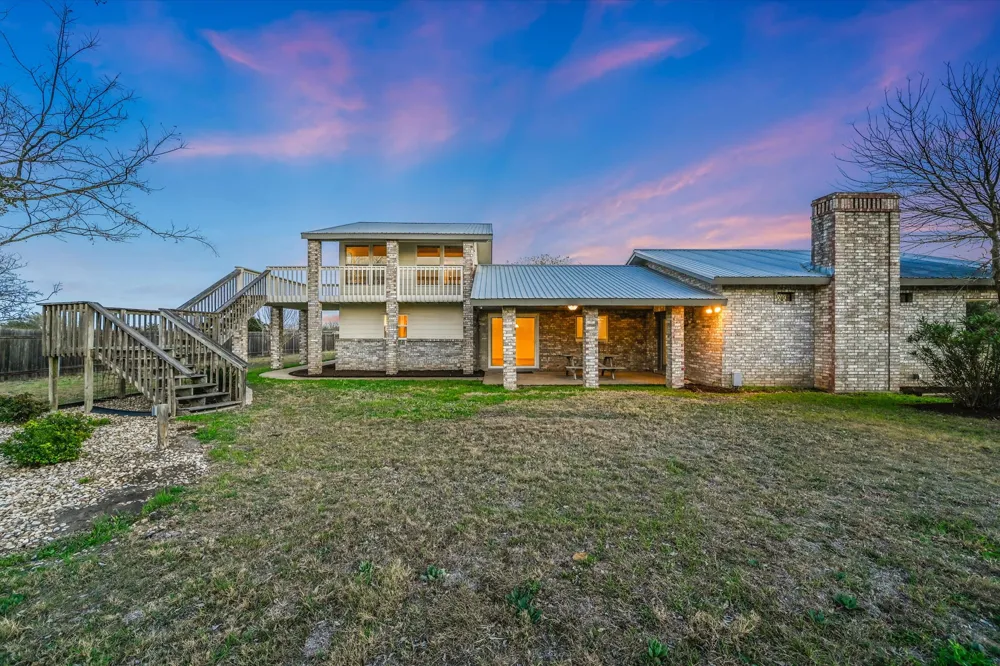 122 Forest Lake Drive Del Valle, TX 78617
