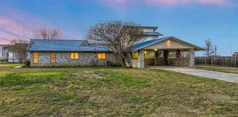 122 Forest Lake Drive