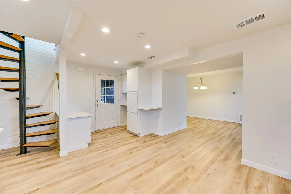 122 Forest Lake Drive Del Valle, TX 78617