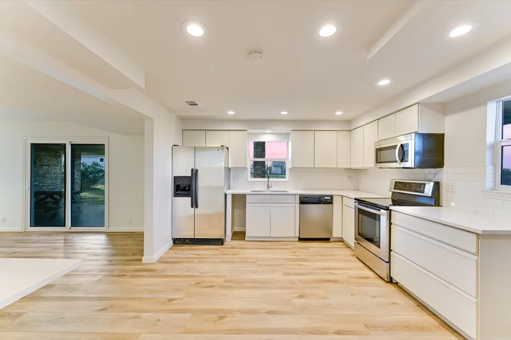 122 Forest Lake Drive Del Valle, TX 78617
