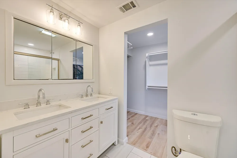 122 Forest Lake Drive Del Valle, TX 78617