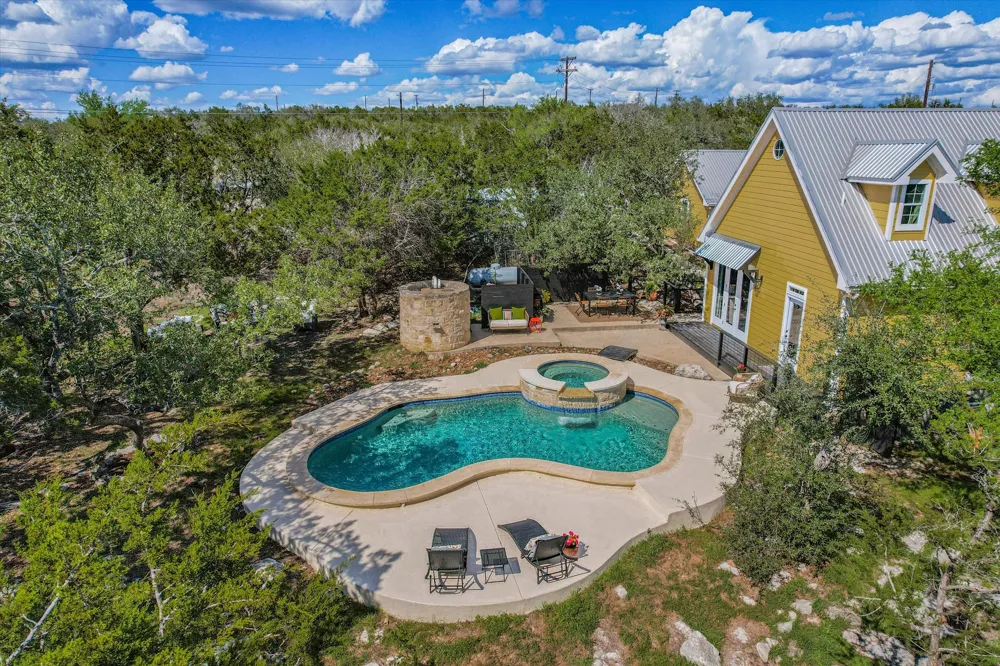 335 Deer Creek Drive San Marcos, TX 78666