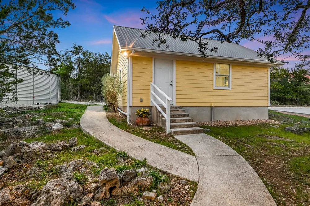 335 Deer Creek Drive San Marcos, TX 78666