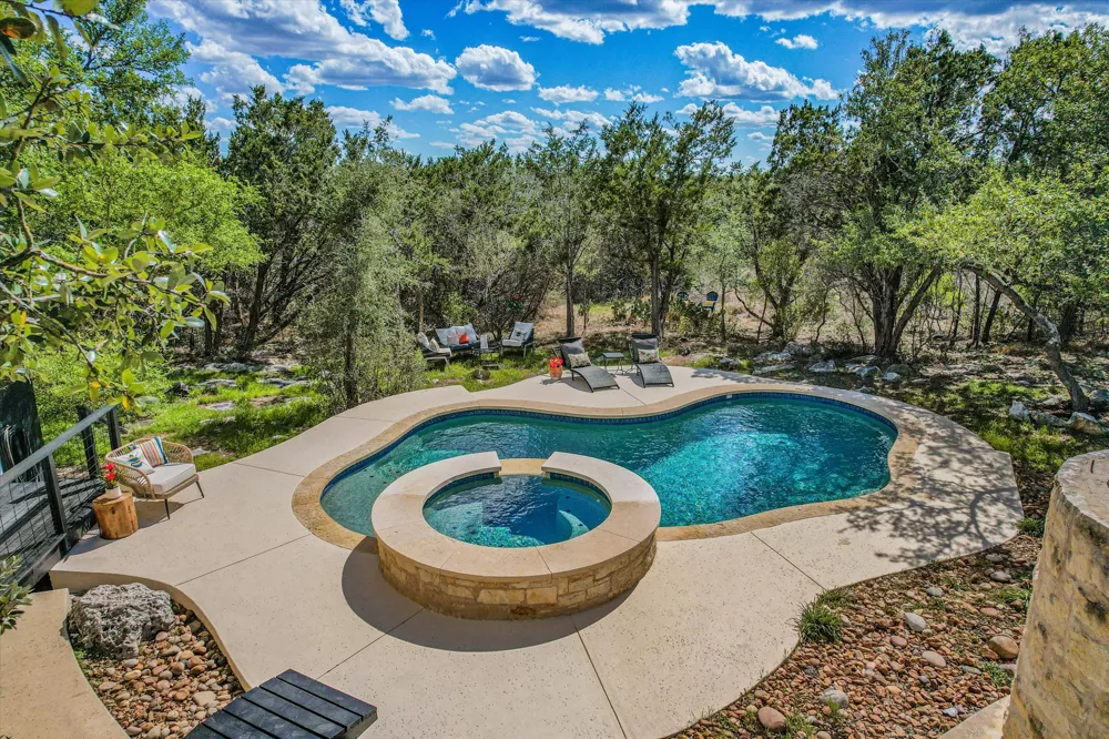 335 Deer Creek Drive San Marcos, TX 78666
