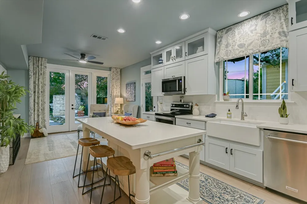 335 Deer Creek Drive San Marcos, TX 78666