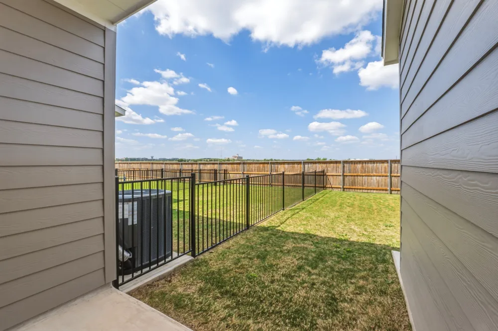 2576 Jack Nora Way Round Rock, TX 78665