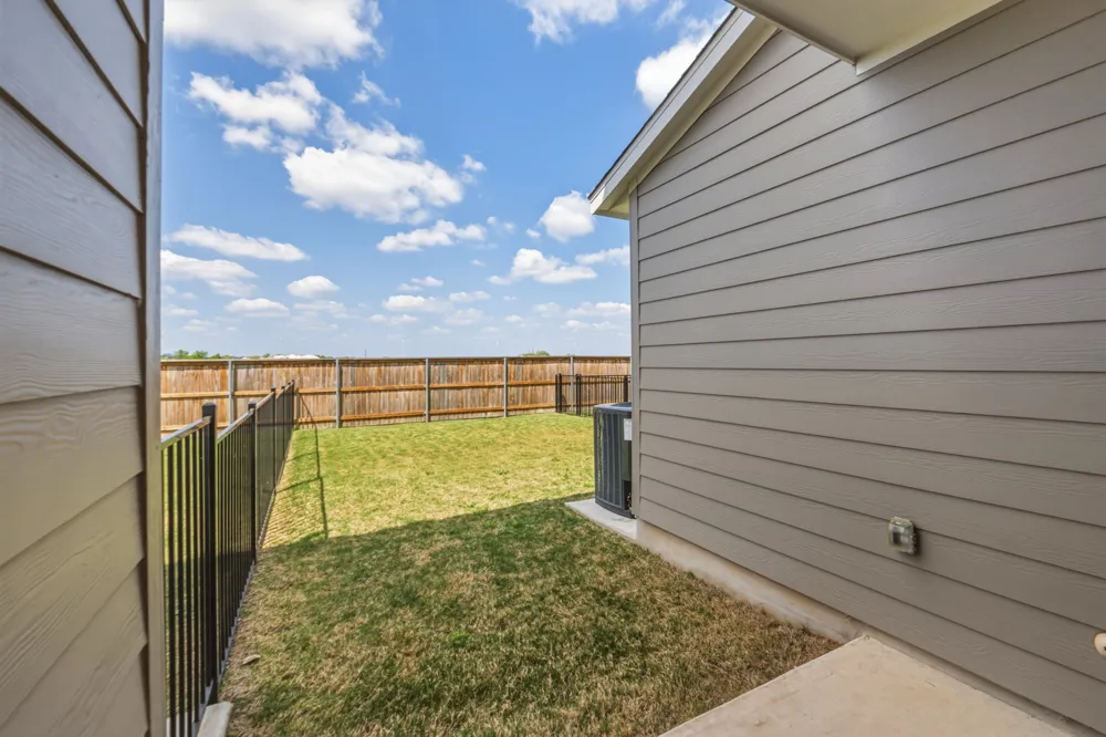 2576 Jack Nora Way Round Rock, TX 78665