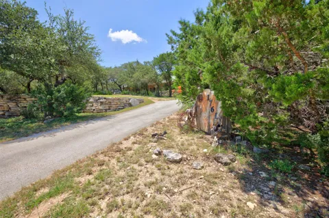 1761 Cottonwood Road