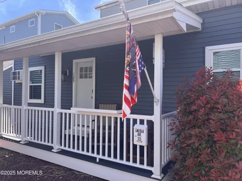125 Lincoln Avenue #4