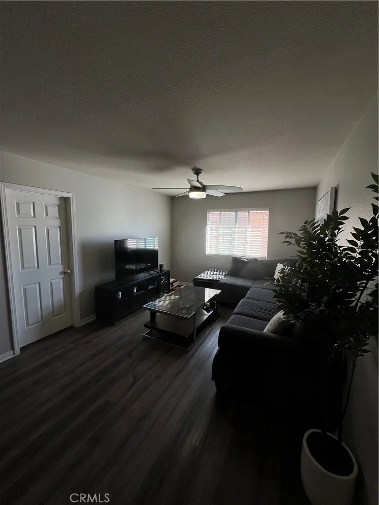 12971 Fawnskin Hesperia, CA 92344