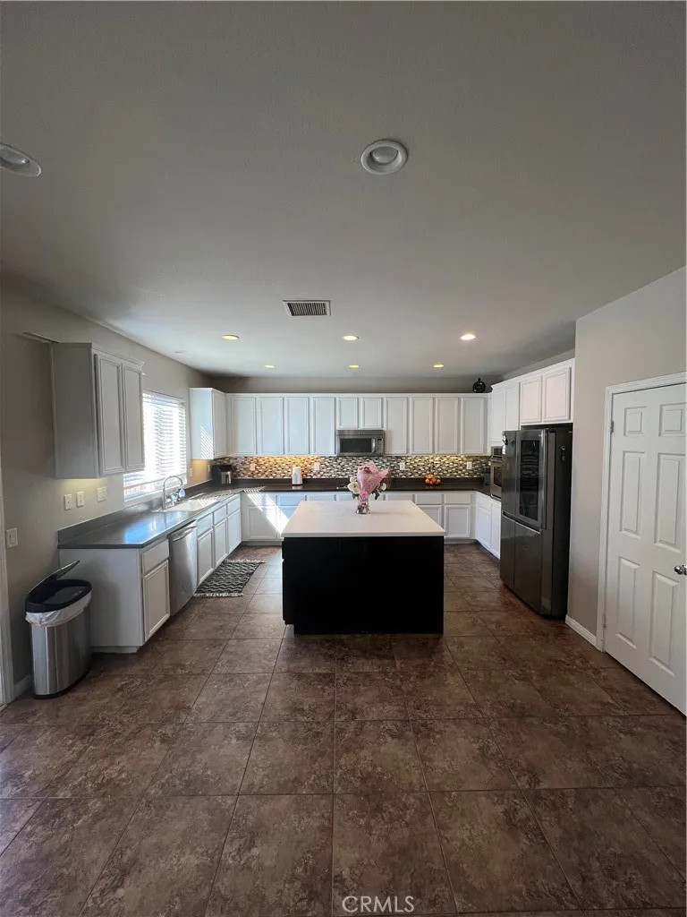 12971 Fawnskin Hesperia, CA 92344