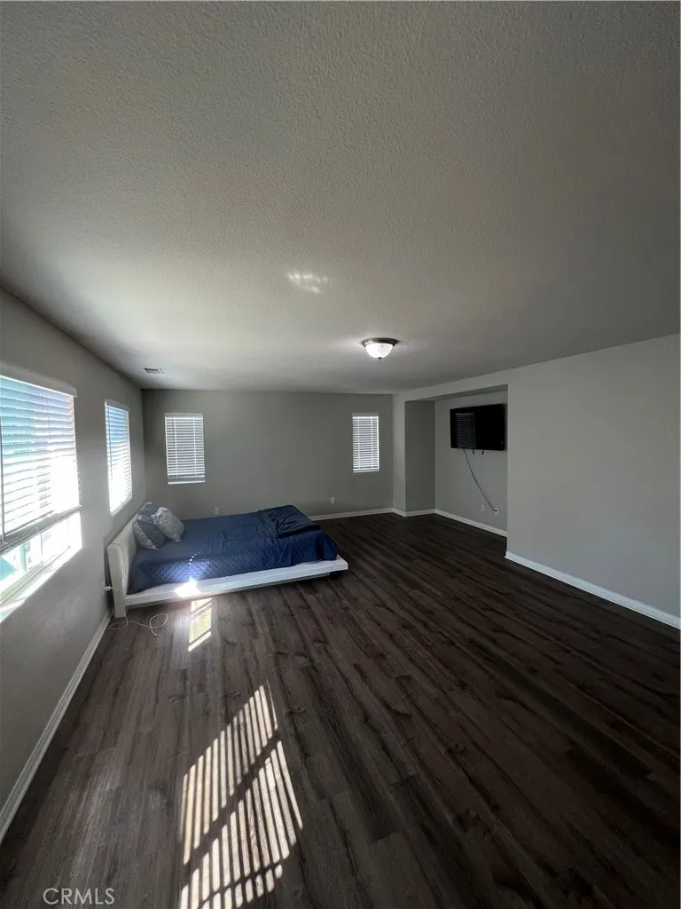 12971 Fawnskin Hesperia, CA 92344
