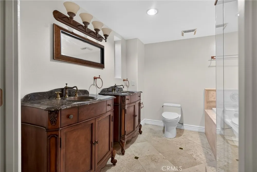 4301 Los Feliz #12 Los Angeles, CA 90027