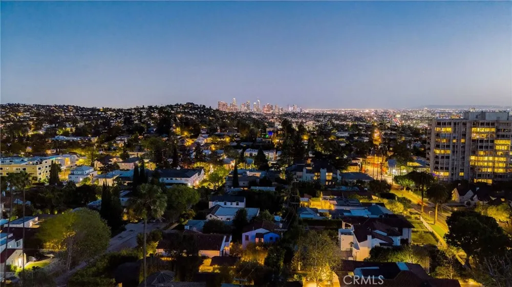 4301 Los Feliz #12 Los Angeles, CA 90027