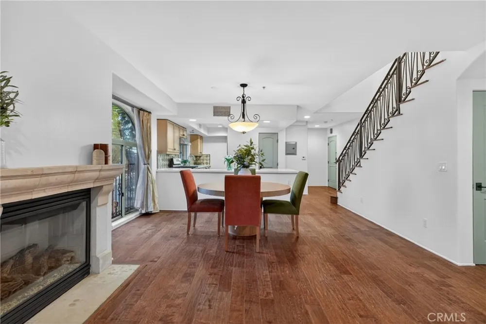 4301 Los Feliz #12 Los Angeles, CA 90027