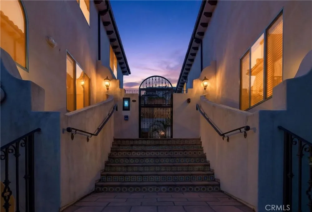 4301 Los Feliz #12 Los Angeles, CA 90027