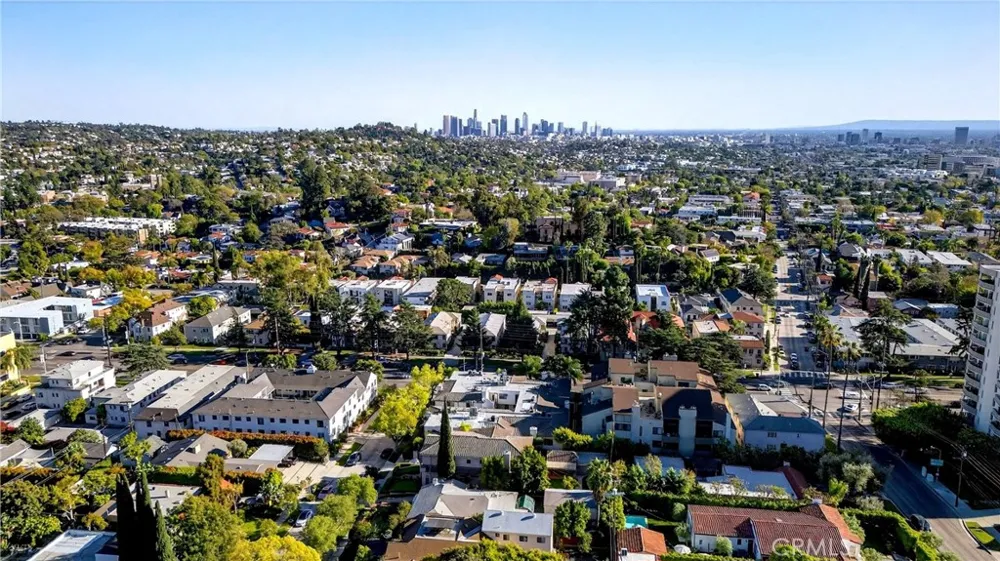 4301 Los Feliz #12 Los Angeles, CA 90027