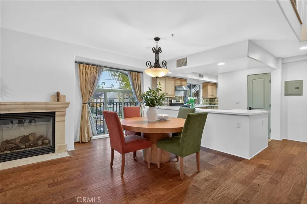 4301 Los Feliz #12 Los Angeles, CA 90027