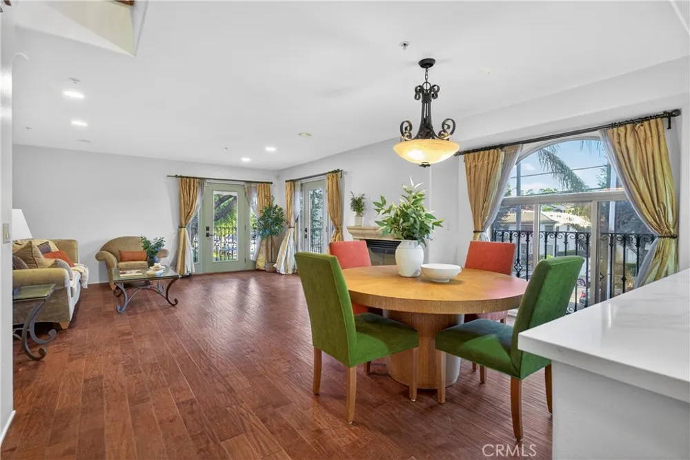 4301 Los Feliz #12 Los Angeles, CA 90027