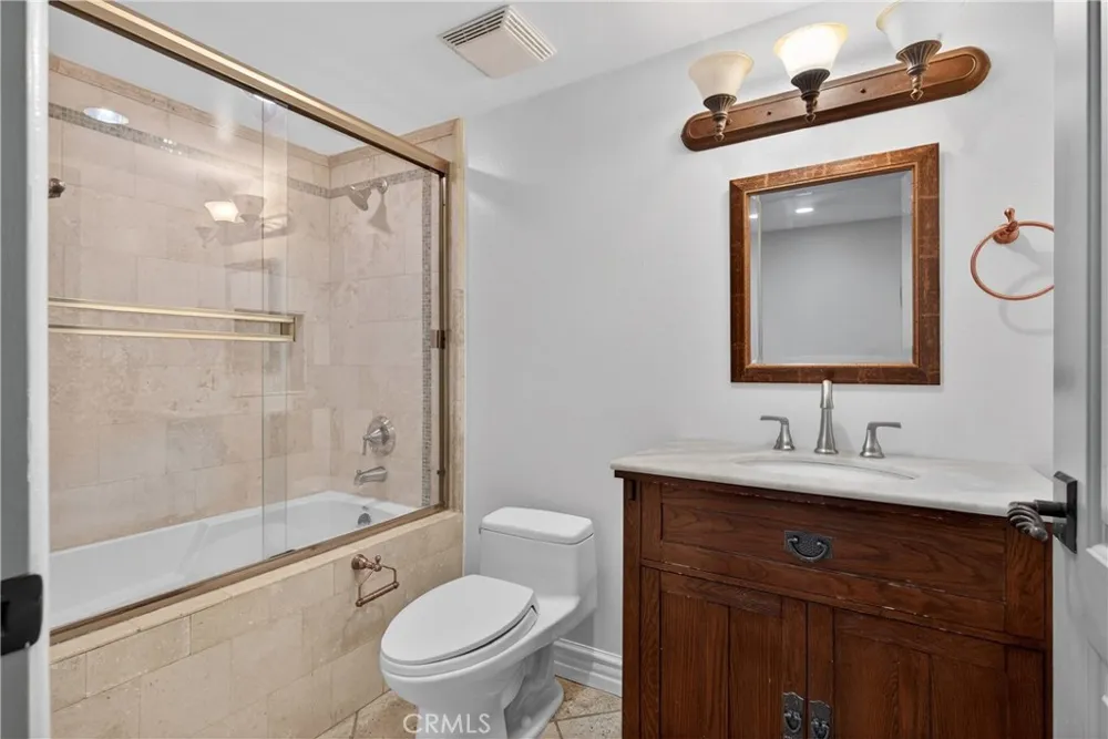 4301 Los Feliz #12 Los Angeles, CA 90027