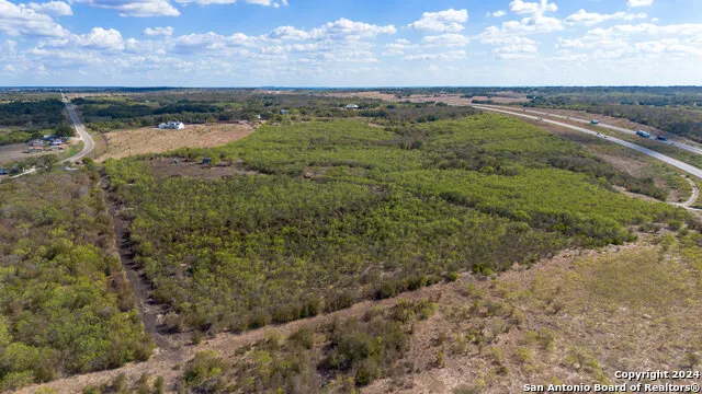 13004 FM 3353 Kingsbury, TX 78638