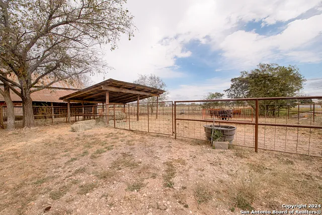 7400 State Highway 27 Comfort, TX 78013
