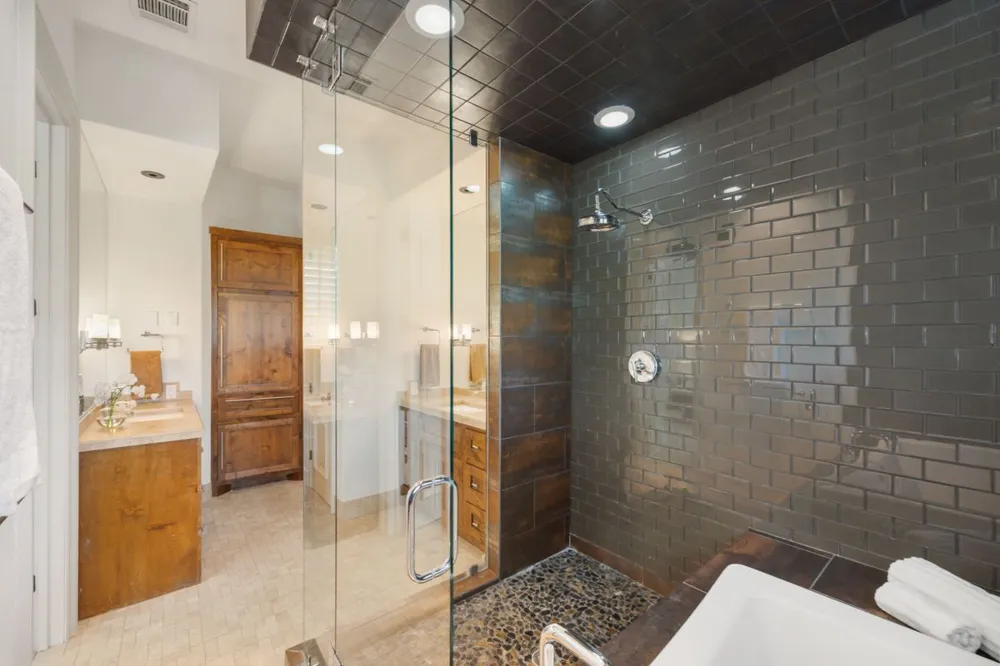 2002 Kinney Avenue #A Austin, TX 78704