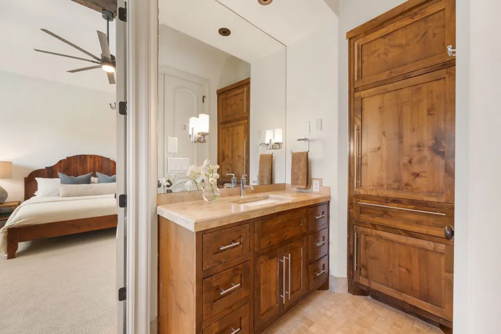 2002 Kinney Avenue #A Austin, TX 78704