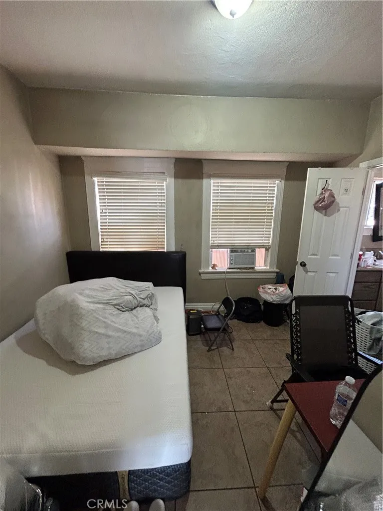 13085 5th Chino, CA 91710