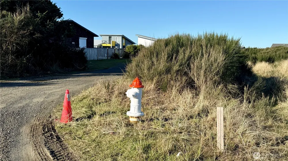 1 XX Strand Street Westport, WA 98595