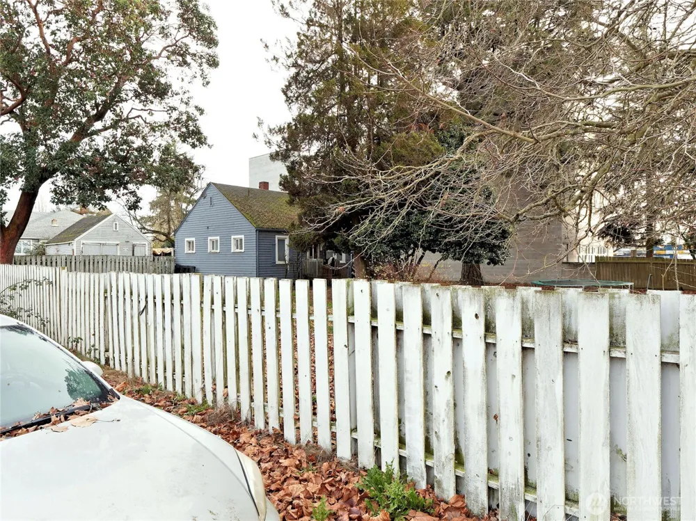 13502 Ambaum Boulevard SW Burien, WA 98146