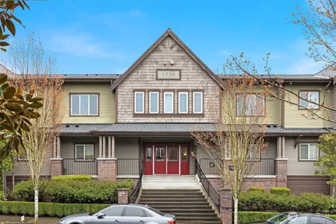 1736 10th Avenue NE #C110