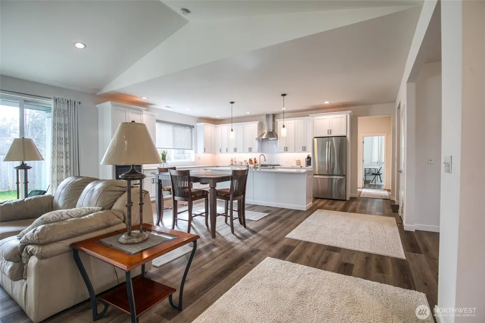 28 Roup Road Montesano, WA 98563