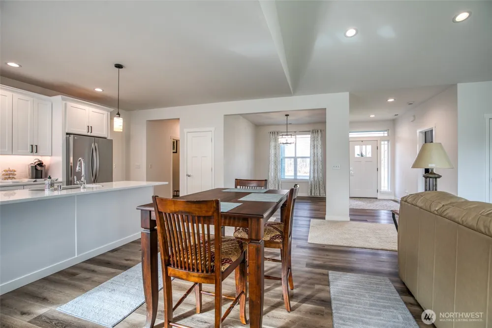 28 Roup Road Montesano, WA 98563
