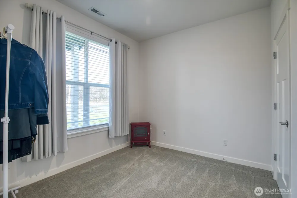 28 Roup Road Montesano, WA 98563