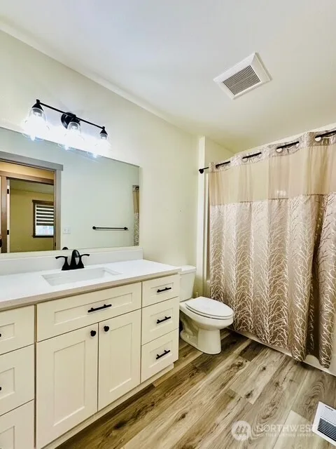 519 7th Avenue NW Napavine, WA 98532