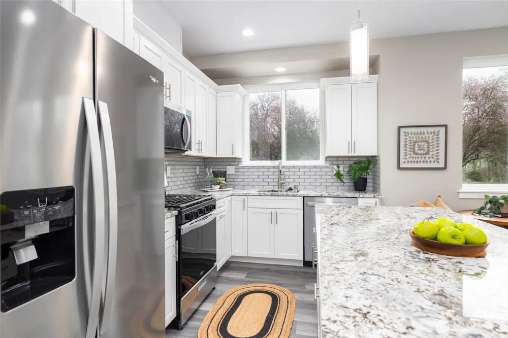 1515 Waugh Road #B Mount Vernon, WA 98273