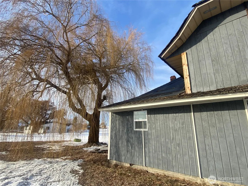 200 Watson Street NW Creston, WA 99117