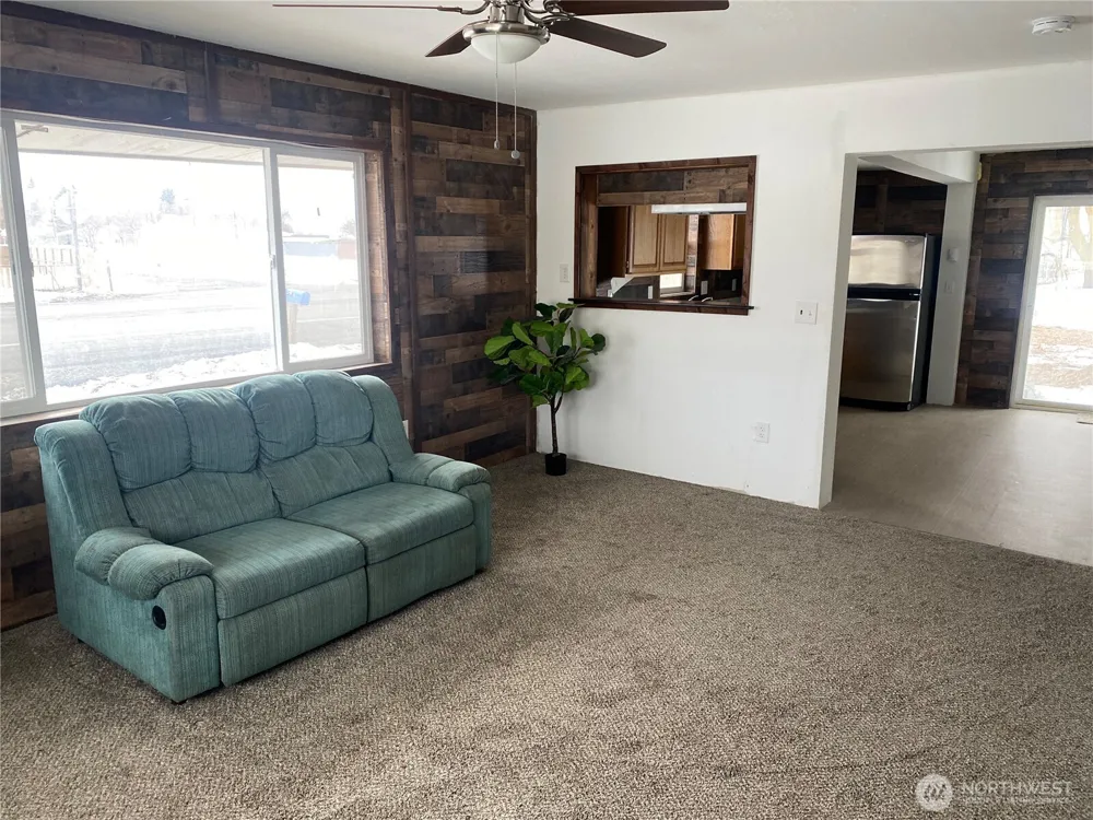200 Watson Street NW Creston, WA 99117