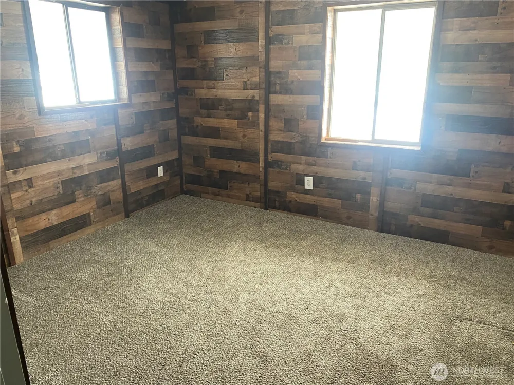 200 Watson Street NW Creston, WA 99117