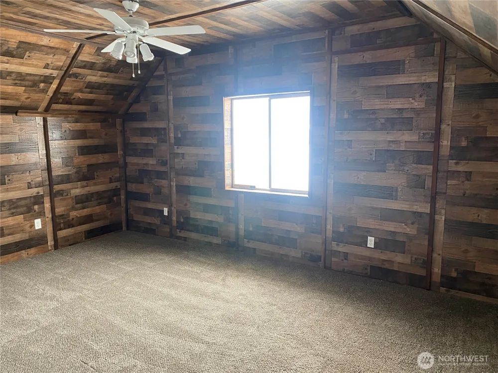 200 Watson Street NW Creston, WA 99117