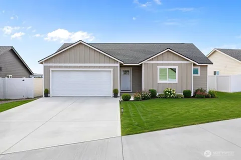 257 Parkside Pl SE