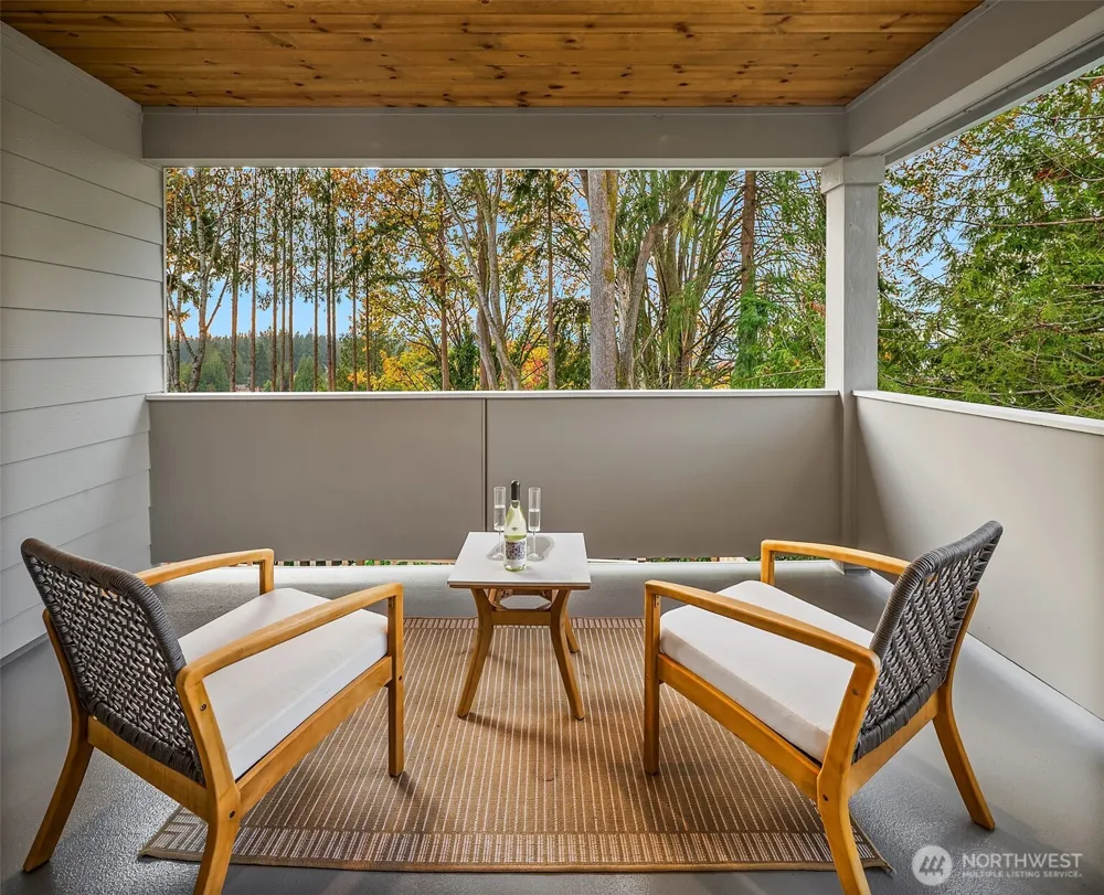 22212 98th Avenue W Edmonds, WA 98020