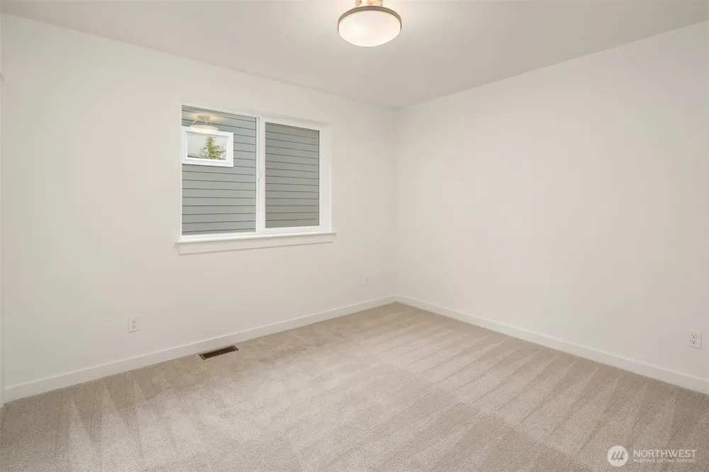 22212 98th Avenue W Edmonds, WA 98020