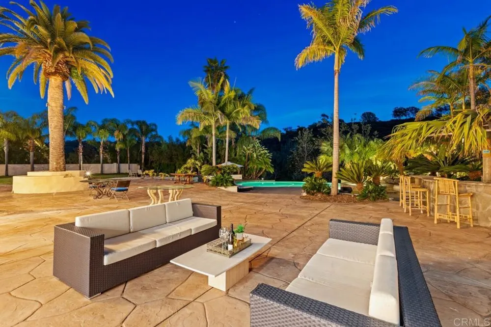6773 Poco Lago Rancho Santa Fe, CA 92067