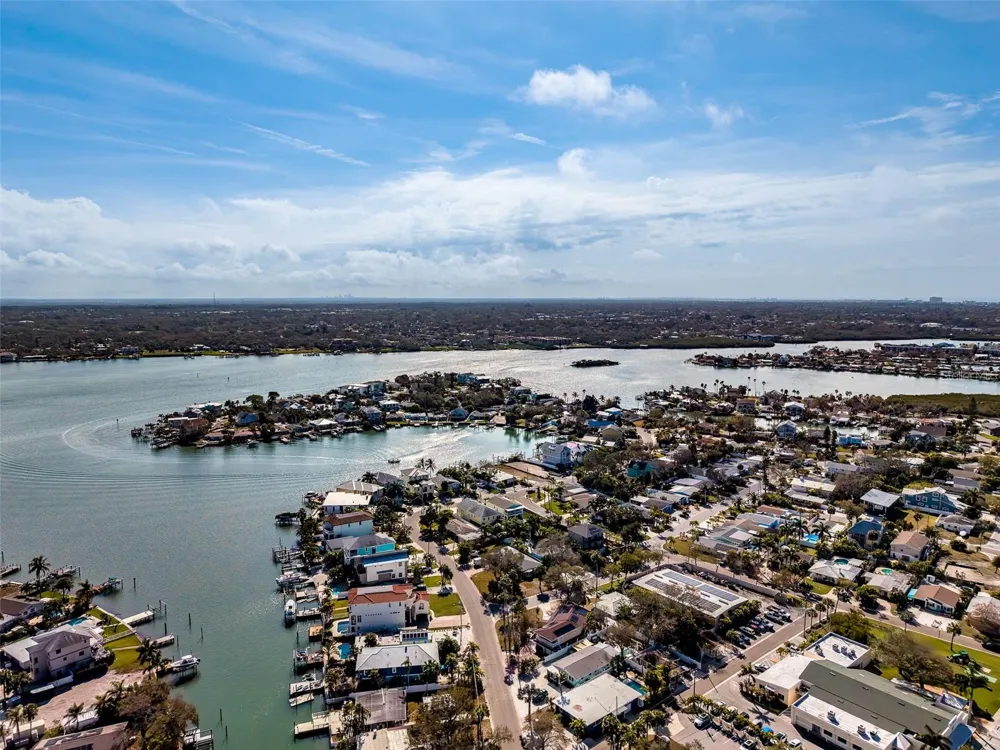 1217 BAY SHORE BOULEVARD Indian Rocks Beach, FL 33785