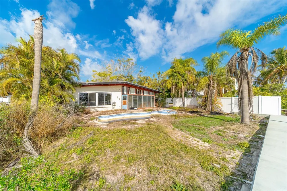 1217 BAY SHORE BOULEVARD Indian Rocks Beach, FL 33785